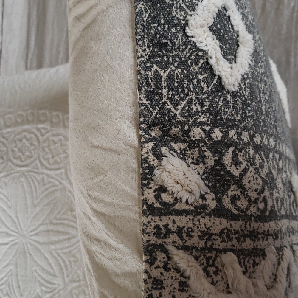 Boho pillow - Picture 12 of 15
